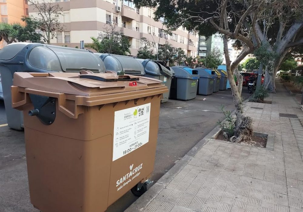 TENERIFE. Ristoratore multato di 2.000€ aveva lasciato i rifiuti fuori dal contenitore