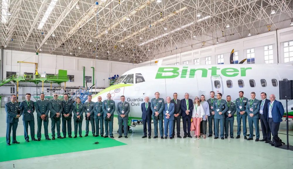 Binter rende omaggio alla Guardia Civil dedicandole un aeromobile