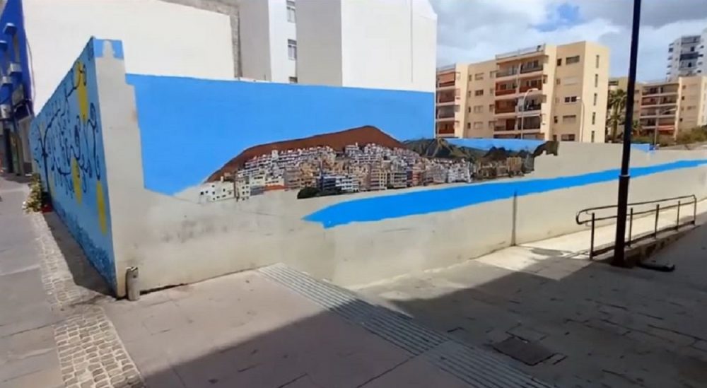 Los Cristianos. VIDEO Un murale per ricordare le persone decedute nel crollo dell’edificio