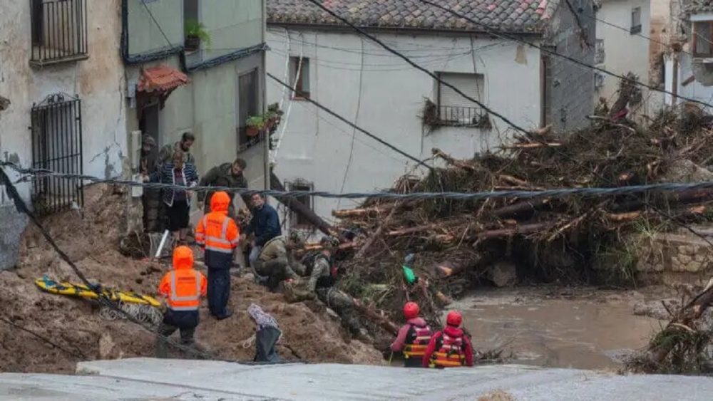 Valencia. ore 18:30 salgono a 161 i morti. Supermercati senza scorte