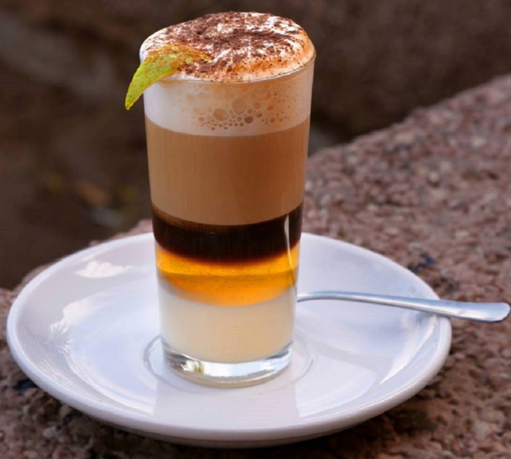 Conoscete la storia del tipico caffè, il barraquito?