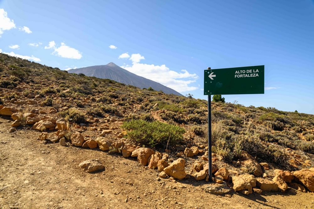 CHIUSI. Aree ricreative, sentieri della Corona Forestale e alla vetta del Teide