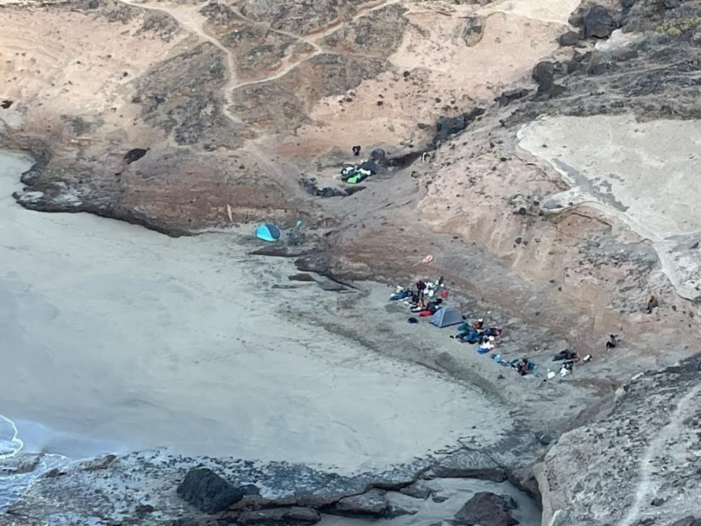 Controllo sull’accampamento a La Caleta de Adeje