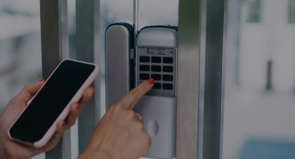 L’Italia richiede l’identificazione visiva  negli appartamenti turistici