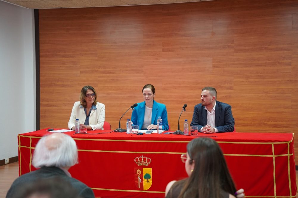 Riorganizzato l’organigramma del Comune di Arona