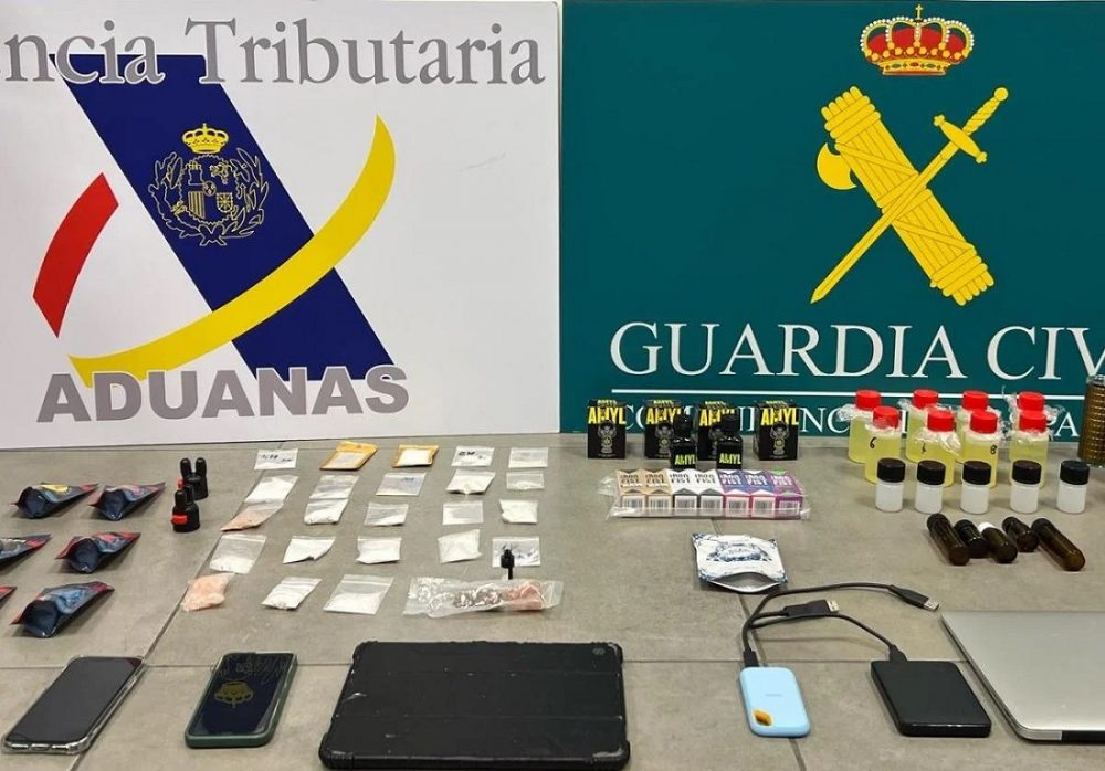 Detenuto un passeggero di un volo Amsterdam-Gran Canaria