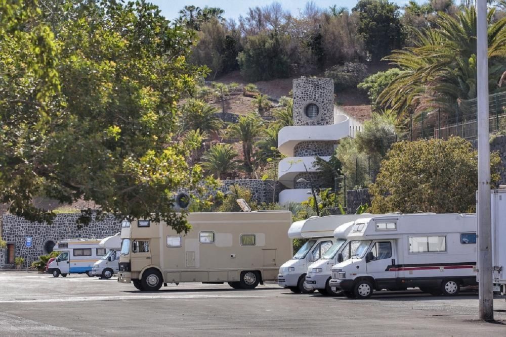Santa Cruz e Cabildo collaborano: delimitare le aree di sosta per i camper