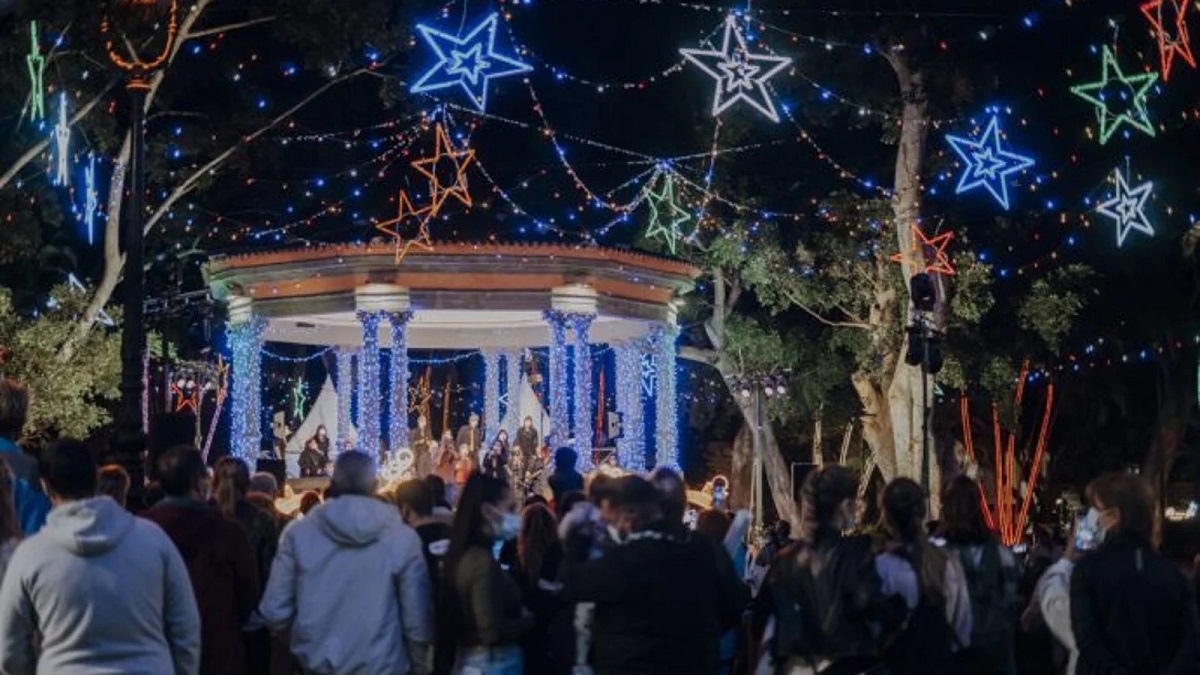 Santa Cruz: accensioni luminarie, mercatino di Natale, musica