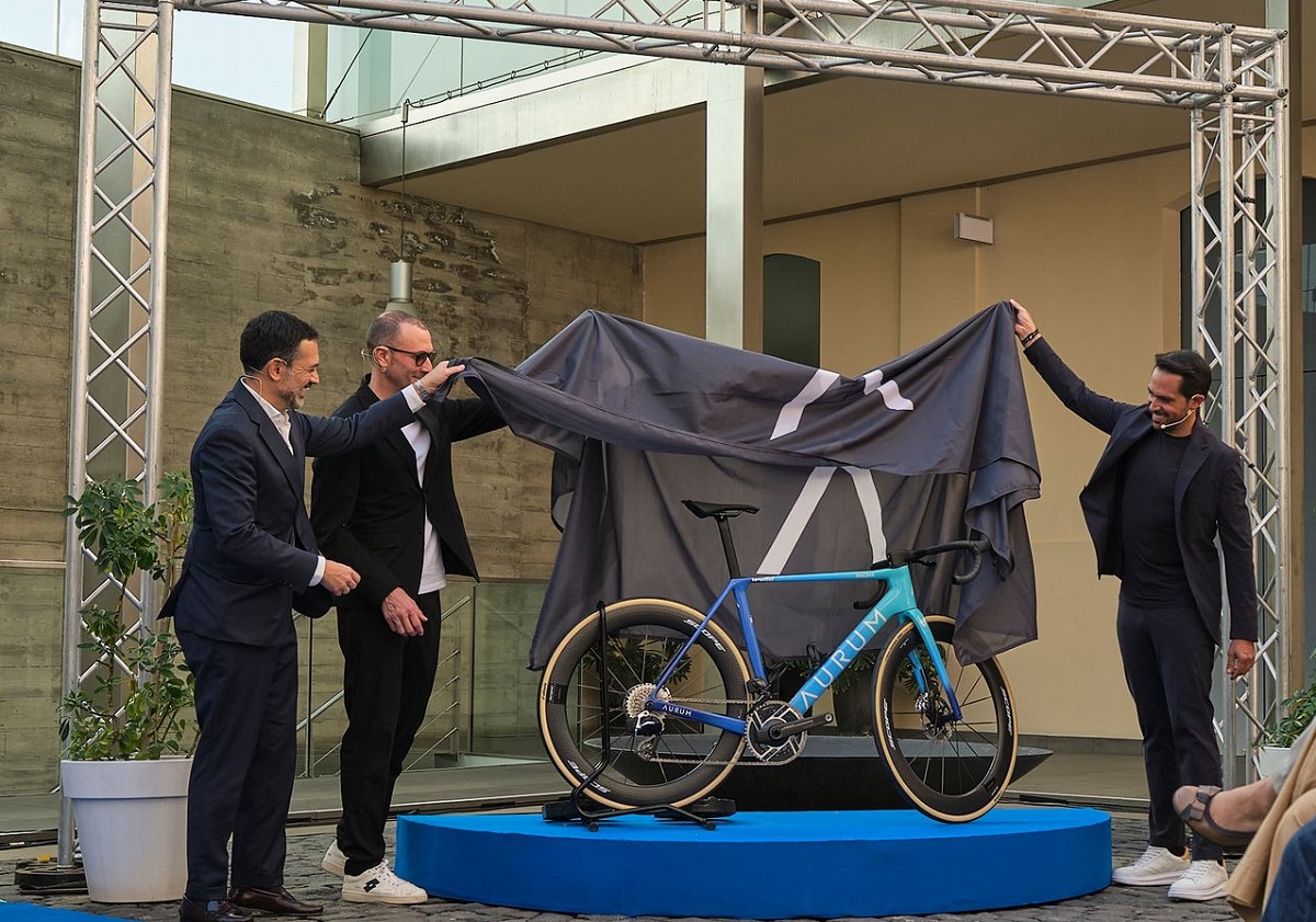 Anteprima mondiale della bicicletta MAGMA Tenerife di Alberto Contador e Iván Basso