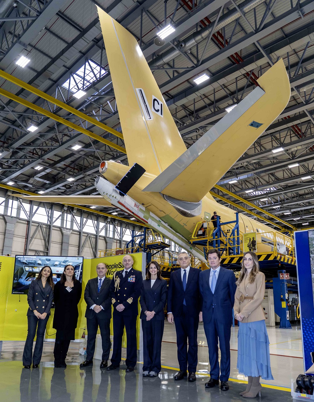 Visita dell’Ambasciatore Buccino alla sede di Airbus in Spagna