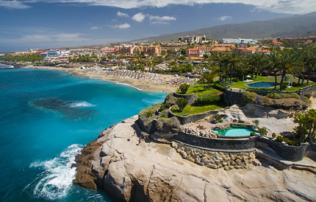 Il turismo continua a trainare l’economia delle Isole Canarie.